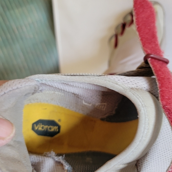 VIBRAM FIVE FINGER RUNNING SHOES (sz US 9‎ or Euro 40) - Picture 7 of 8